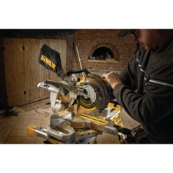 DeWalt DCS361M1 Cordless Miter Saw 11 DeWalt DCS361M1 Cordless Miter Saw -Best Tool Shop image 018329c9 79ba 4e11 af4b 81f535a53cf6