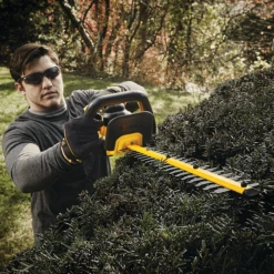 DeWalt DCHT820P1 Cordless Hedge Trimmer Kit 7 DeWalt DCHT820P1 Cordless Hedge Trimmer Kit -Best Tool Shop image 03708e76 5540 4e43 8cf5 77c4320c0fcd