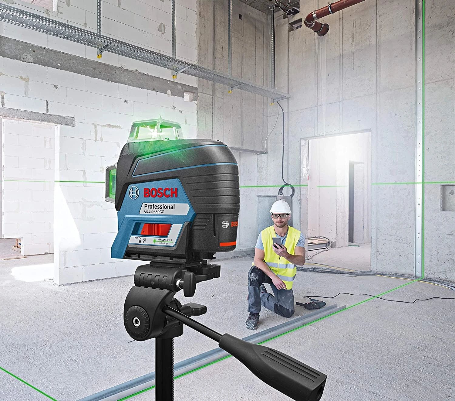 Bosch GLL3-330CG 12V Max Green Line Laser Kit 8 Bosch GLL3-330CG 12V Max Green Line Laser Kit - Image 6