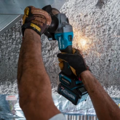 Makita GAG01M1 40V Max XGT 4-1/2" / 5" Angle Grinder Kit -Best Tool Shop image bfd288ab e22e 4c7b 931c e98251f586f7